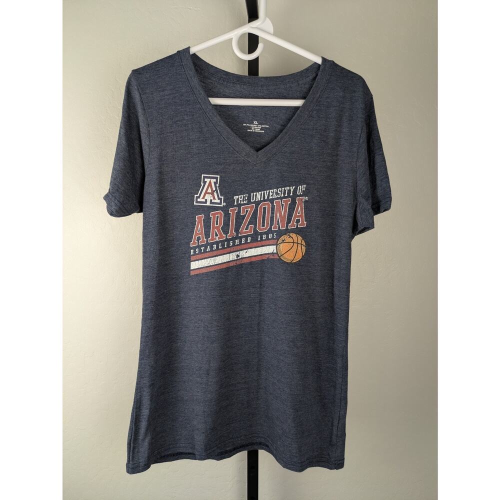 NWT University of Arizona U of A basketball XL womens fitted v-neck t-shirt blue